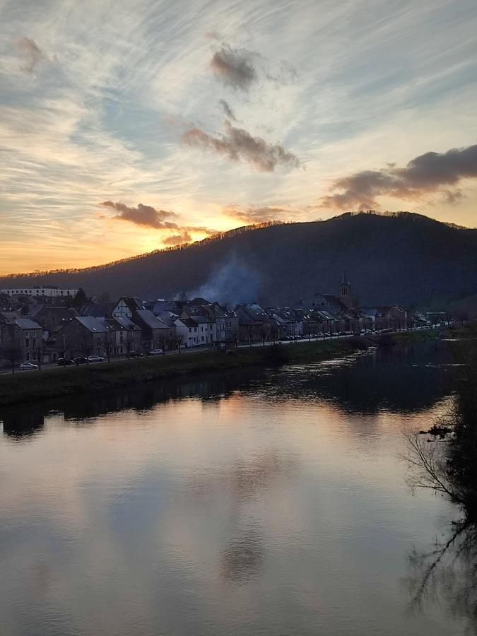 Entre Meuse et forêt Revin  Exterior foto
